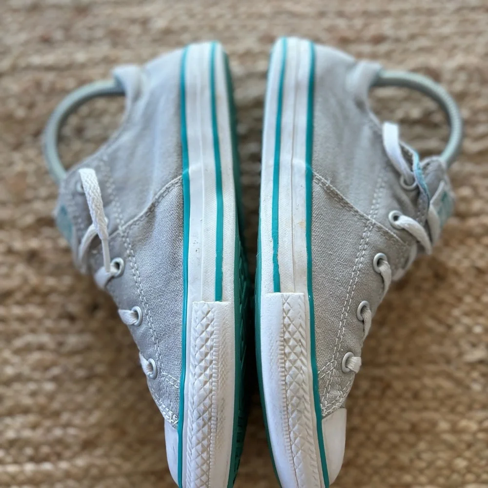 Converse All Star Gray Canvas‎ Sneakers Lace Up Athletic Shoes Junior Size 4